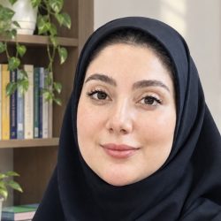 تصویر خانم فاطمه نیک فلاح